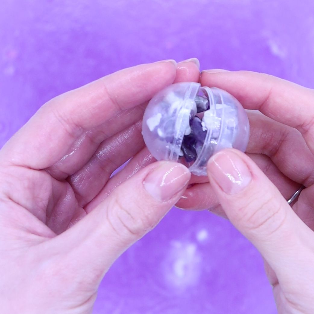Natural Amethyst Gemstone Bracelet & Bath Bomb