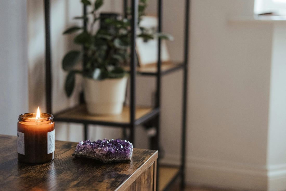How to Use Aromatherapy Candles to Enhance Meditation